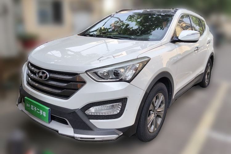 Used Hyundai Santa Fe 2013 2.4L Automatic Two-Wheel Drive Smart Version Guazi used car, China used car export, Used car for sale, Used cars, Cheapest cars for sale