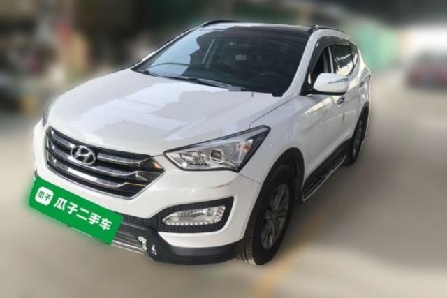Used Hyundai Santa Fe 2013 2.4L Automatic Two-Wheel Drive Smart Version