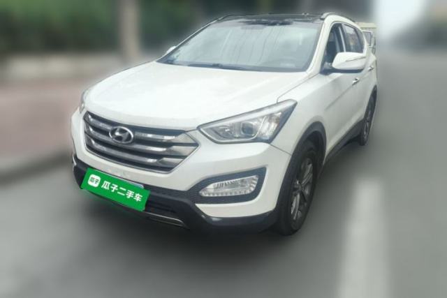 Used Hyundai Santa Fe 2013 2.4L Automatic Two-Wheel Drive Smart Version