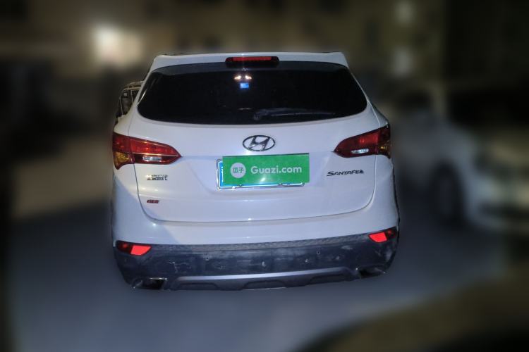 Used Hyundai Santa Fe 2013 2.4L Automatic Two-Wheel Drive Smart Version Rear