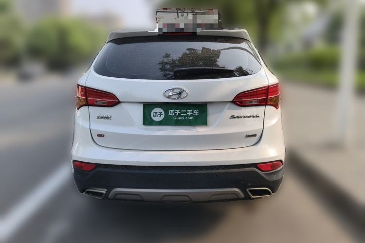Used Hyundai Santa Fe 2013 Revised Version 2.4L Automatic All-Wheel Drive Luxury Trim Rear