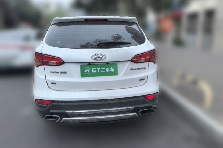 Used Hyundai Santa Fe 2013 2.4L Automatic 4x4 Smart Version Rear