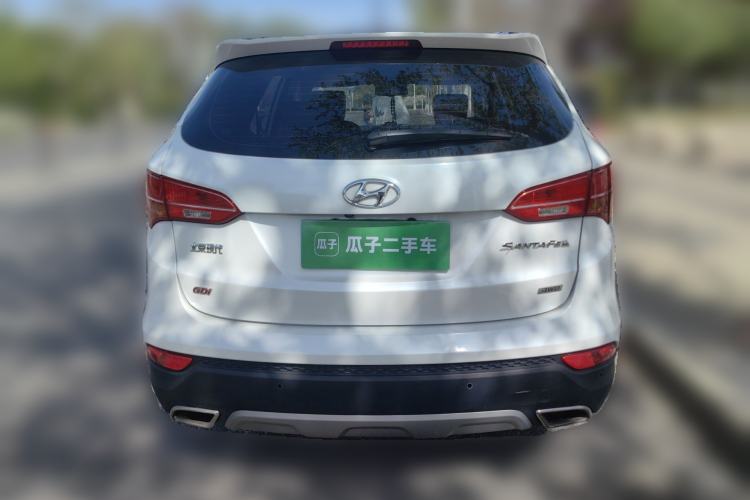 Used Hyundai Santa Fe 2013 Revised Version 2.4L Automatic All-Wheel Drive Smart Type Rear