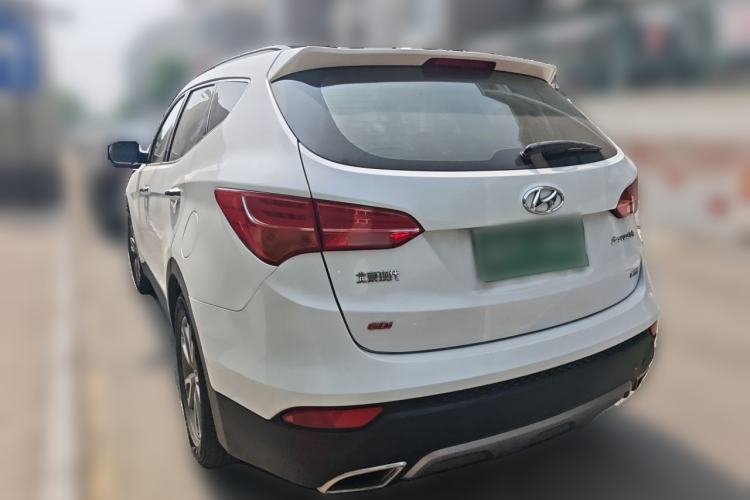 Used Hyundai Santa Fe 2013 Revised Version 2.4L Automatic All-Wheel Drive Luxury Trim Rear Left 45 Deg