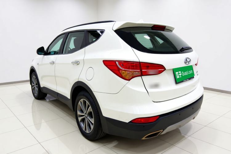 Used Hyundai Santa Fe 2013 2.4L Automatic Two-Wheel Drive Smart Version Rear Left 45 Deg