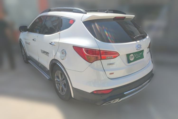 Used Hyundai Santa Fe 2013 2.4L Automatic Two-Wheel Drive Smart Version Rear Left 45 Deg