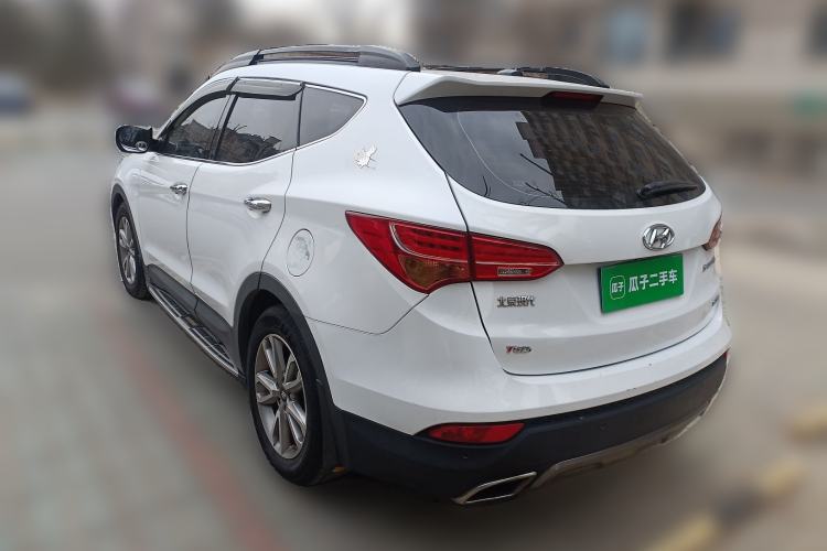 Used Hyundai Santa Fe 2013 Revised Version 2.0T Automatic All-Wheel Drive Top-Tier Trim Rear Left 45 Deg
