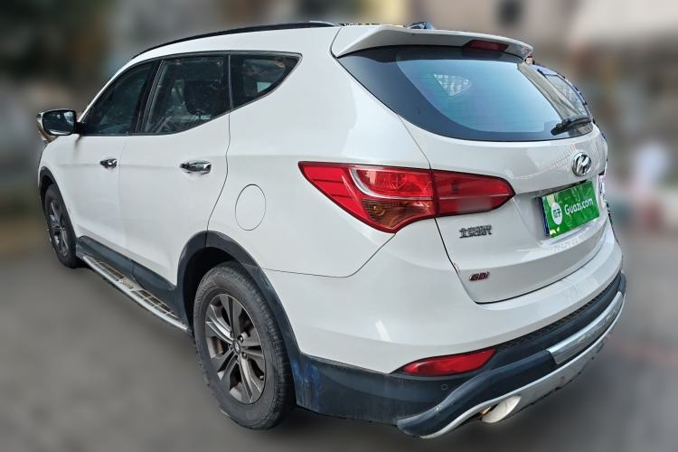Used Hyundai Santa Fe 2013 2.4L Automatic Two-Wheel Drive Smart Version Rear Left 45 Deg