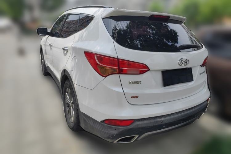 Used Hyundai Santa Fe 2013 2.4L Automatic Two-Wheel Drive Smart Version Rear Left 45 Deg