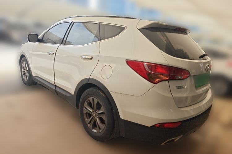 Used Hyundai Santa Fe 2013 2.4L Automatic Two-Wheel Drive Smart Version Rear Left 45 Deg