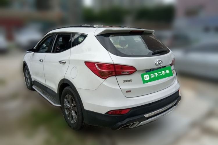 Used Hyundai Santa Fe 2013 2.4L Automatic Two-Wheel Drive Smart Version Rear Left 45 Deg