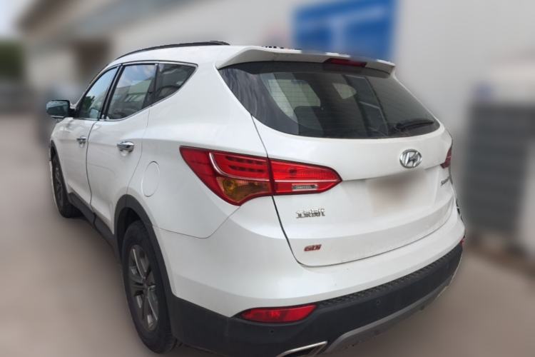 Used Hyundai Santa Fe 2013 2.4L Automatic Two-Wheel Drive Smart Version Rear Left 45 Deg