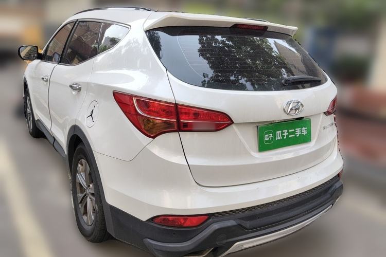Used Hyundai Santa Fe 2013 2.4L Automatic Two-Wheel Drive Smart Version Rear Left 45 Deg