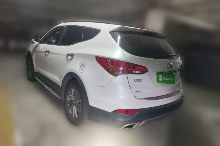 Used Hyundai Santa Fe 2013 2.4L Automatic Two-Wheel Drive Smart Version Rear Left 45 Deg