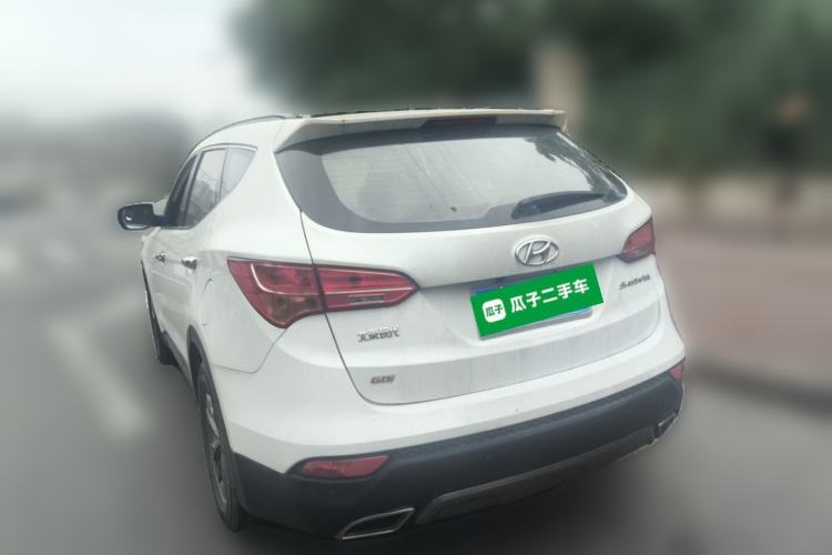 Used Hyundai Santa Fe 2013 2.4L Automatic Two-Wheel Drive Smart Version Rear Left 45 Deg