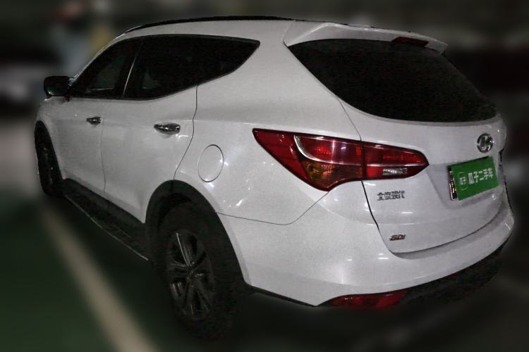 Used Hyundai Santa Fe 2013 2.4L Automatic Two-Wheel Drive Smart Version Rear Left 45 Deg
