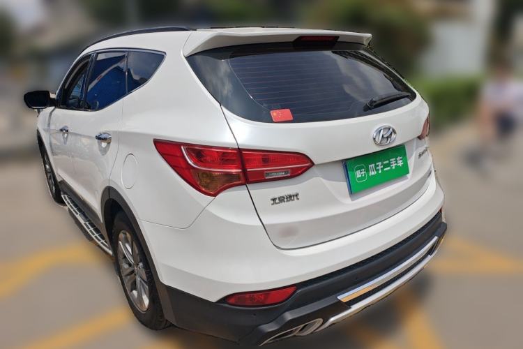 Used Hyundai Santa Fe 2013 Revised Version 2.4L Automatic All-Wheel Drive Smart Type Rear Left 45 Deg