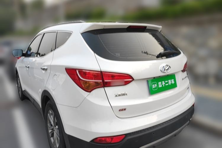 Used Hyundai Santa Fe 2013 Revised Version 2.4L Automatic All-Wheel Drive Smart Type Rear Left 45 Deg