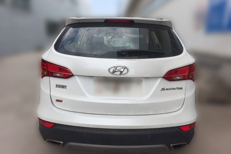 Used Hyundai Santa Fe 2013 2.4L Automatic Two-Wheel Drive Smart Version Rear