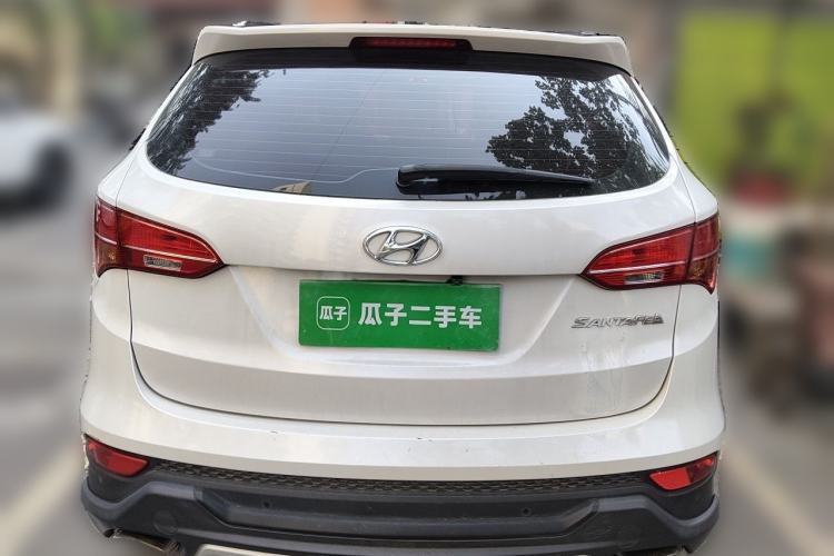 Used Hyundai Santa Fe 2013 2.4L Automatic Two-Wheel Drive Smart Version Rear
