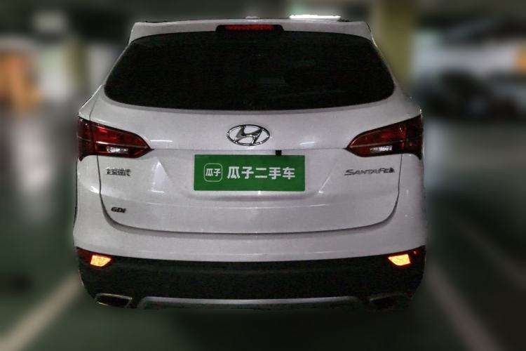 Used Hyundai Santa Fe 2013 2.4L Automatic Two-Wheel Drive Smart Version Rear