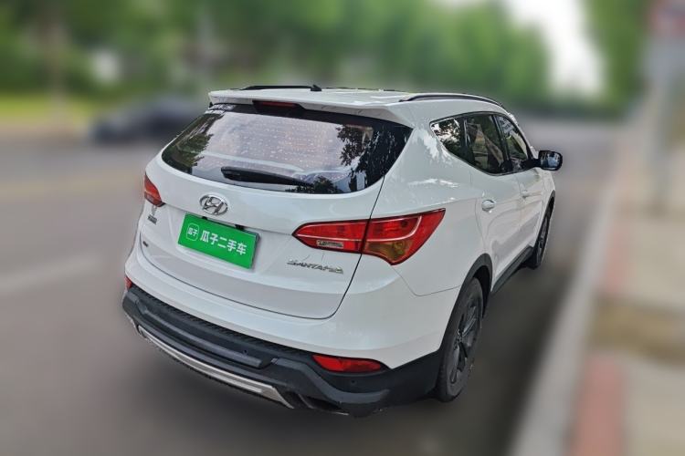 Used Hyundai Santa Fe 2013 2.4L Automatic 2WD Comfort Edition Rear Right 45 Deg