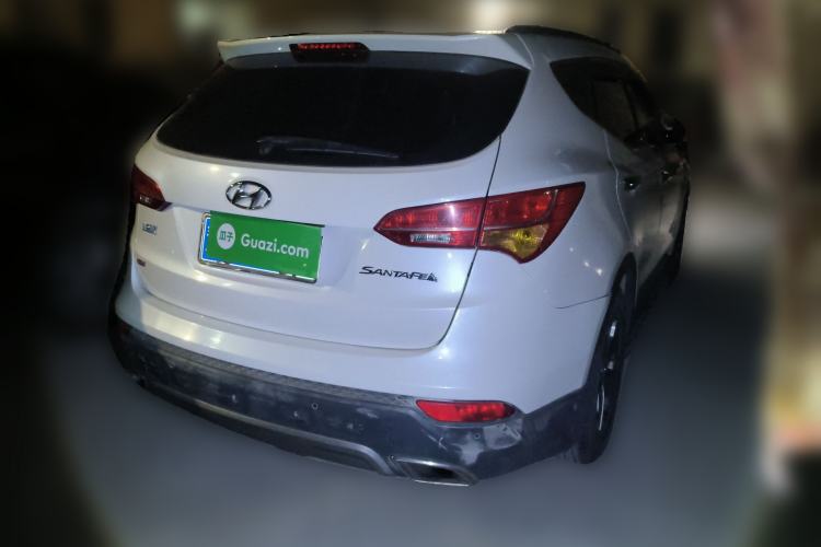 Used Hyundai Santa Fe 2013 2.4L Automatic Two-Wheel Drive Smart Version Rear Right 45 Deg