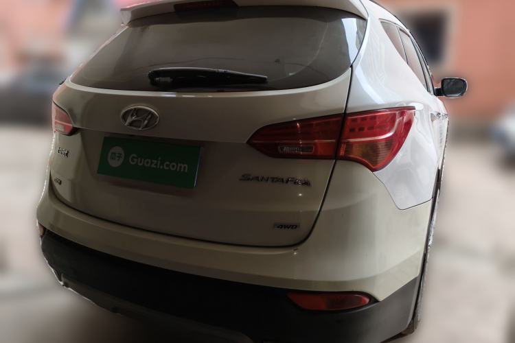 Used Hyundai Santa Fe 2013 2.4L Automatic 4x4 Prestige Edition Rear Right 45 Deg