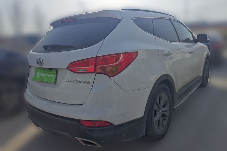 Used Hyundai Santa Fe 2013 2.4L Automatic 2WD Comfort Edition Rear Right 45 Deg