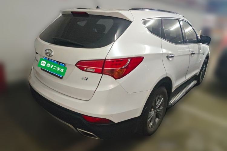 Used Hyundai Santa Fe 2013 2.4L Automatic Two-Wheel Drive Smart Version Rear Right 45 Deg