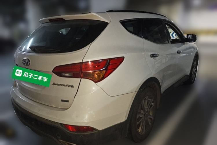Used Hyundai Santa Fe 2013 2.4L Automatic 4x4 Prestige Edition Rear Right 45 Deg