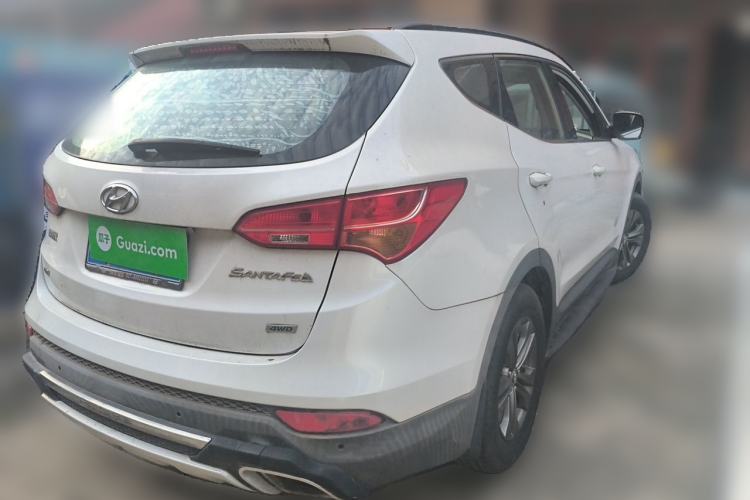 Used Hyundai Santa Fe 2013 2.4L Automatic 4x4 Comfort Edition Rear Right 45 Deg