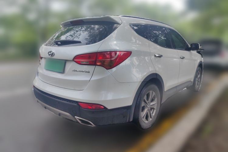 Used Hyundai Santa Fe 2013 2.4L Automatic Two-Wheel Drive Smart Version Rear Right 45 Deg