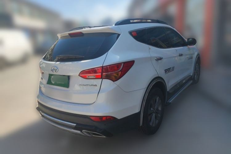 Used Hyundai Santa Fe 2013 2.4L Automatic Two-Wheel Drive Smart Version Rear Right 45 Deg