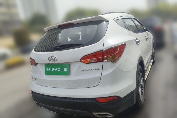 Used Hyundai Santa Fe 2013 2.4L Automatic Two-Wheel Drive Smart Version Rear Right 45 Deg
