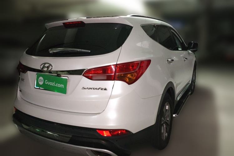 Used Hyundai Santa Fe 2013 2.4L Automatic 2WD Comfort Edition Rear Right 45 Deg