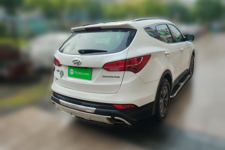 Used Hyundai Santa Fe 2013 2.4L Automatic 2WD Comfort Edition Rear Right 45 Deg