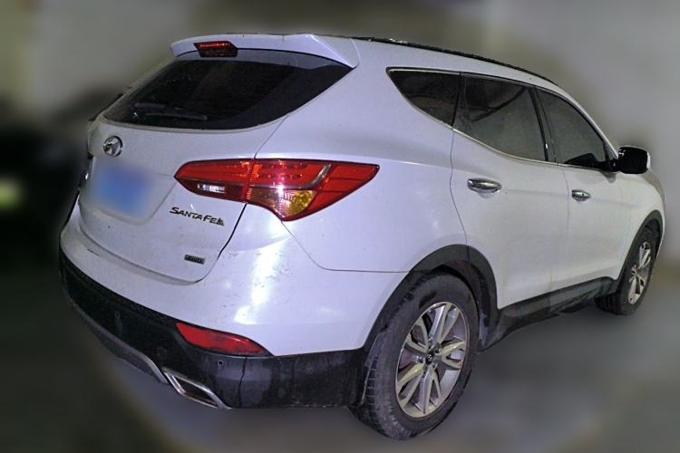 Used Hyundai Santa Fe 2013 2.4L Automatic 4x4 Prestige Edition Rear Right 45 Deg