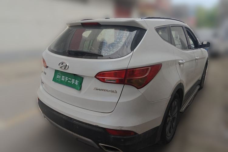 Used Hyundai Santa Fe 2013 2.4L Automatic 2WD Comfort Edition Rear Right 45 Deg