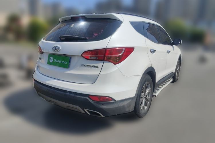 Used Hyundai Santa Fe 2013 2.4L Automatic Two-Wheel Drive Smart Version Rear Right 45 Deg