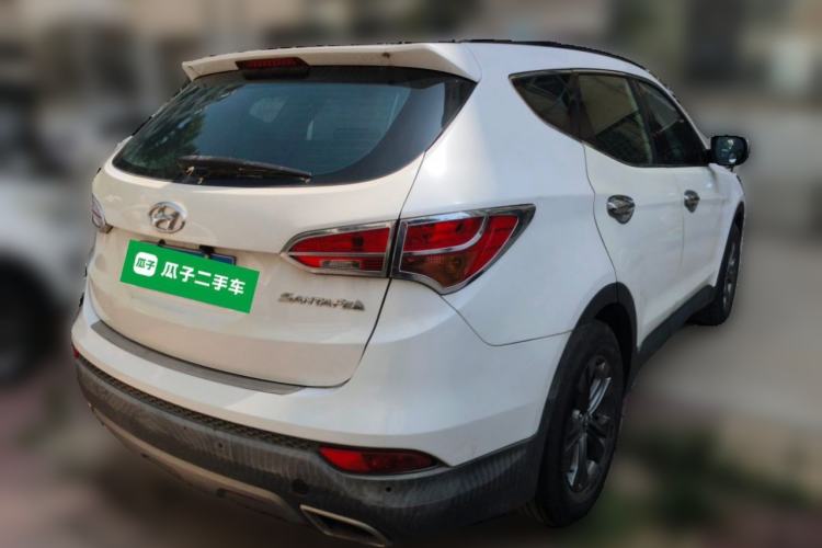 Used Hyundai Santa Fe 2013 2.4L Automatic Two-Wheel Drive Smart Version Rear Right 45 Deg