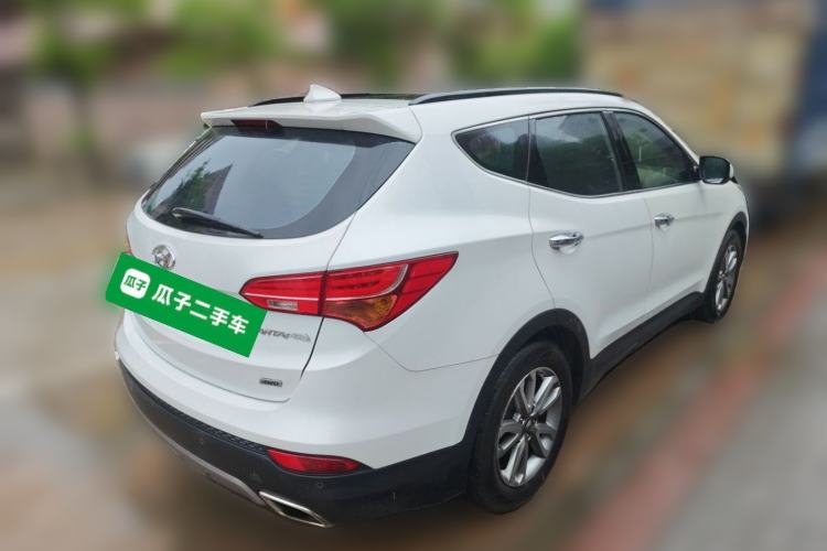 Used Hyundai Santa Fe 2013 2.4L Automatic 4x4 Prestige Edition Rear Right 45 Deg