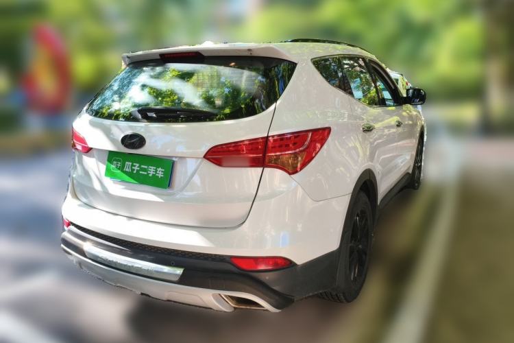 Used Hyundai Santa Fe 2013 2.0T Automatic All-Wheel Drive Prestige Version Rear Right 45 Deg
