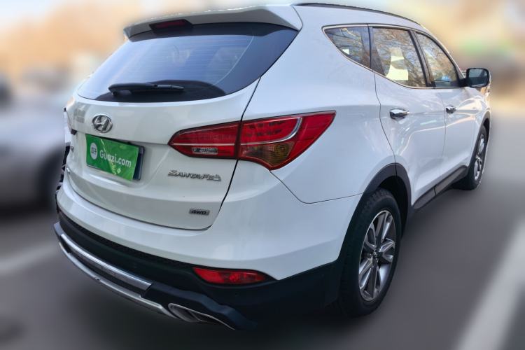Used Hyundai Santa Fe 2013 2.0T Automatic All-Wheel Drive Prestige Version Rear Right 45 Deg