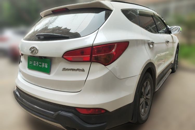Used Hyundai Santa Fe 2013 2.4L Automatic Two-Wheel Drive Smart Version Rear Right 45 Deg