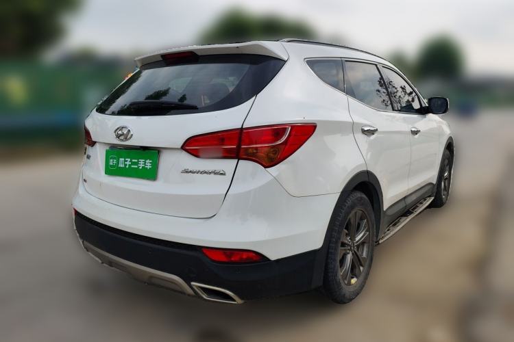 Used Hyundai Santa Fe 2013 2.4L Automatic Two-Wheel Drive Smart Version Rear Right 45 Deg