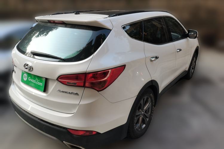 Used Hyundai Santa Fe 2013 2.4L Automatic Two-Wheel Drive Smart Version Rear Right 45 Deg