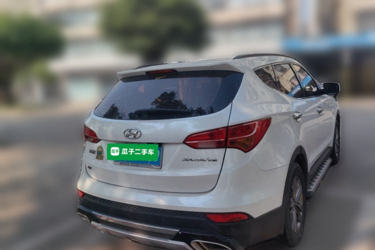 Used Hyundai Santa Fe 2013 2.4L Automatic 2WD Comfort Edition Rear Right 45 Deg