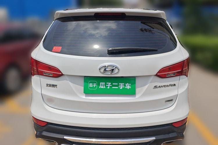 Used Hyundai Santa Fe 2013 Revised Version 2.4L Automatic All-Wheel Drive Smart Type Rear