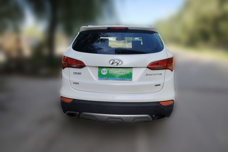 Used Hyundai Santa Fe 2013 2.4L Automatic 4x4 Smart Version Rear